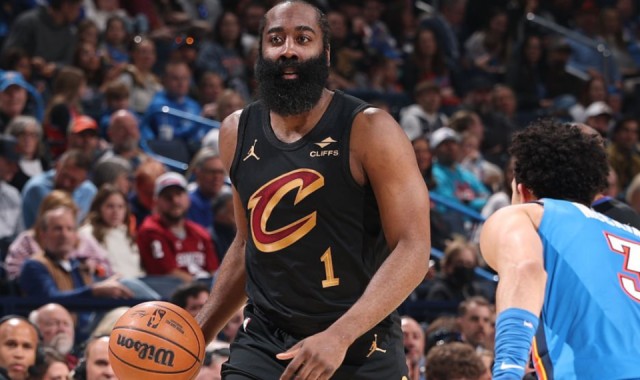 星空体育下载-哈登20+9吞加盟首败！骑士负残阵雷霆无缘8连胜 乔22分5断